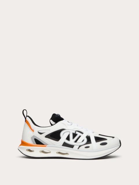 VLOGO EASYJOG LOW-TOP SNEAKER IN CALFSKIN AND FABRIC