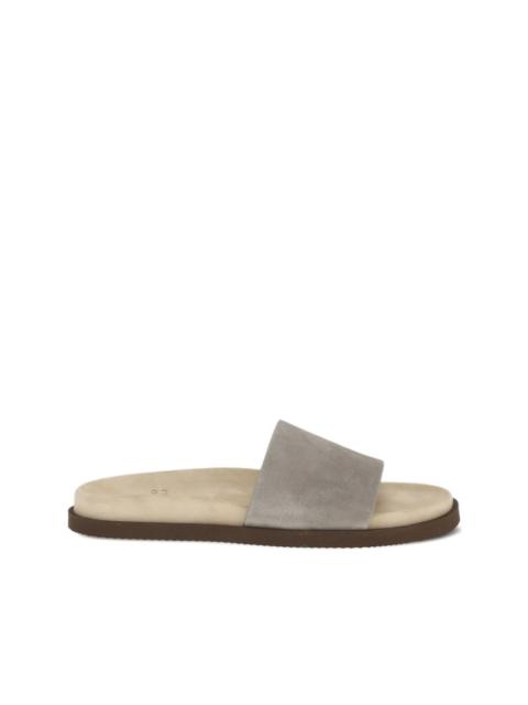 open-toe round-toe sandals