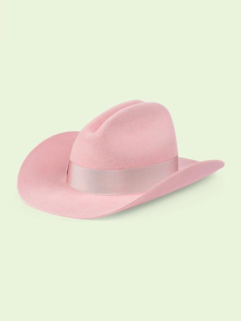 Wide-brimmed felt fedora with Double G