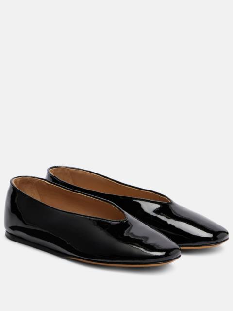 LE MONDE BÉRYL Regency patent leather ballet flats