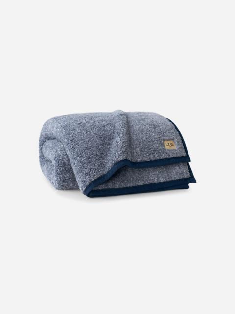 UGG Classic UGG®fluff Throw 50" x 70" Polyester Blankets in Ocean