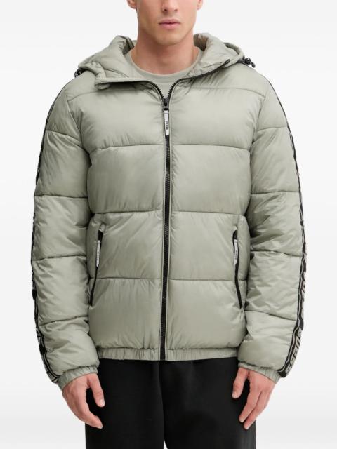GUESS USA logo-tape hooded puffer jacket