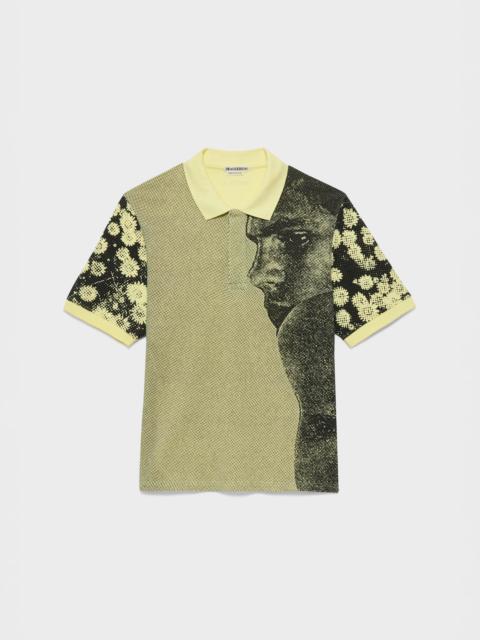 JW Anderson MENS 'MAN WITH DAISIES' SHORT SLEEVED POLO IN PALE YELLOW