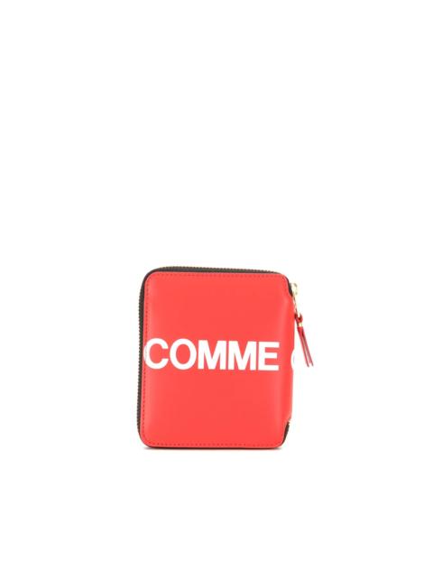 Comme Des Garçons logo zipped wallet