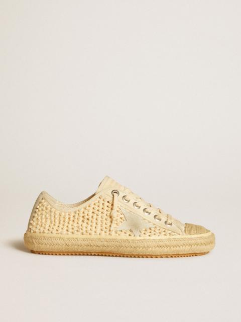 V-Star in canvas with all-over pearls and raffia