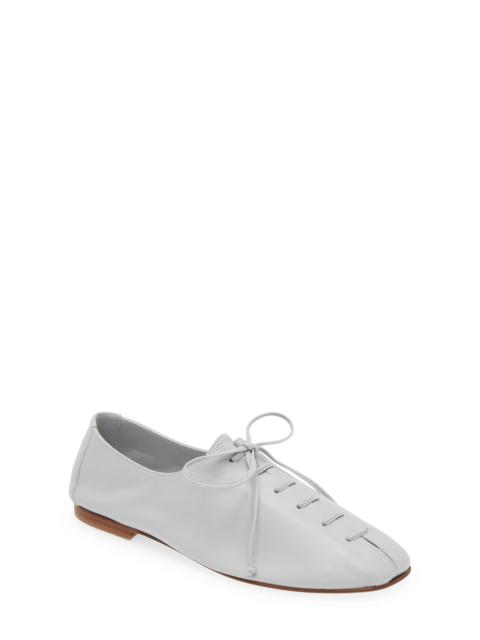 Plegada Lace-Up Shoe