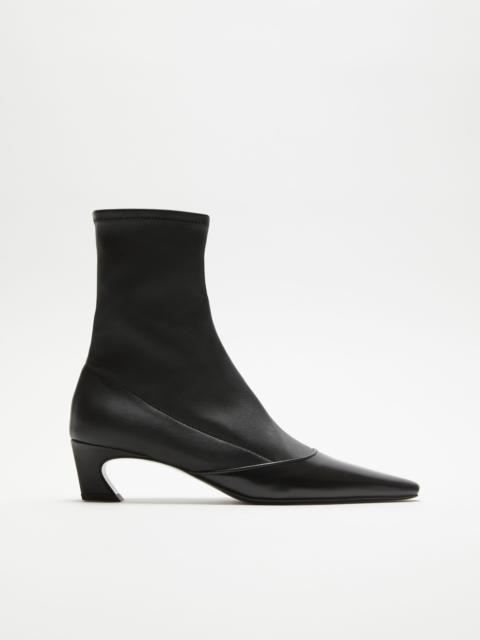 Heeled ankle boots - Black