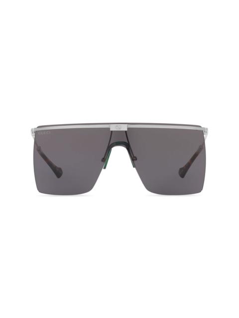 oversized-frame sunglasses
