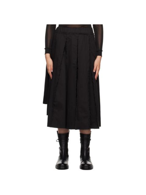 AIREI Black Pleated Midi Skirt