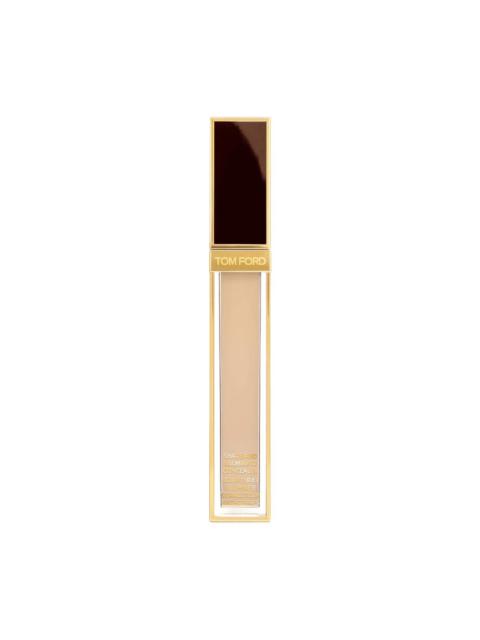 TOM FORD Shade & Illuminate Concealer
