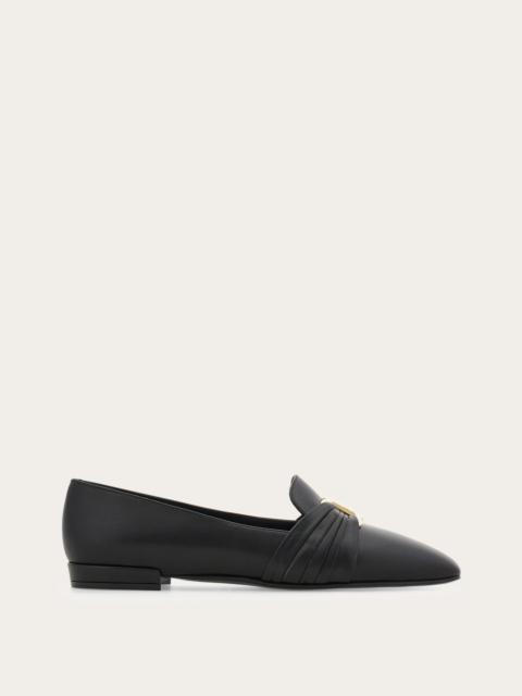 FERRAGAMO Gancini ornament loafer