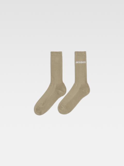 JACQUEMUS Les chaussettes Jacquemus