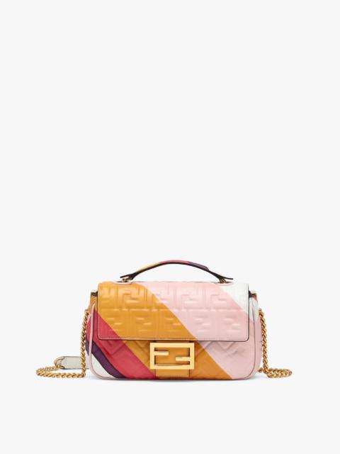FENDI Iconic medium Baguette bag with chain, made of soft, nappa leather with a three-dimensional texture 