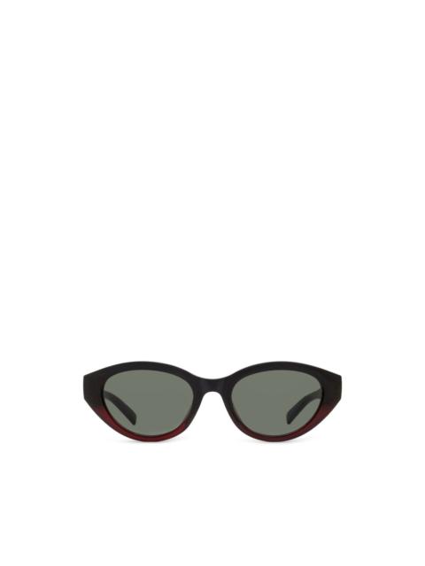 GUCCI oval-frame sunglasses