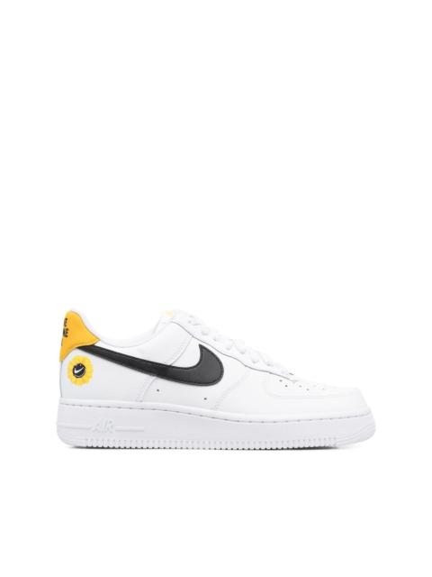 Air Force 1 '07 LV8 sneakers