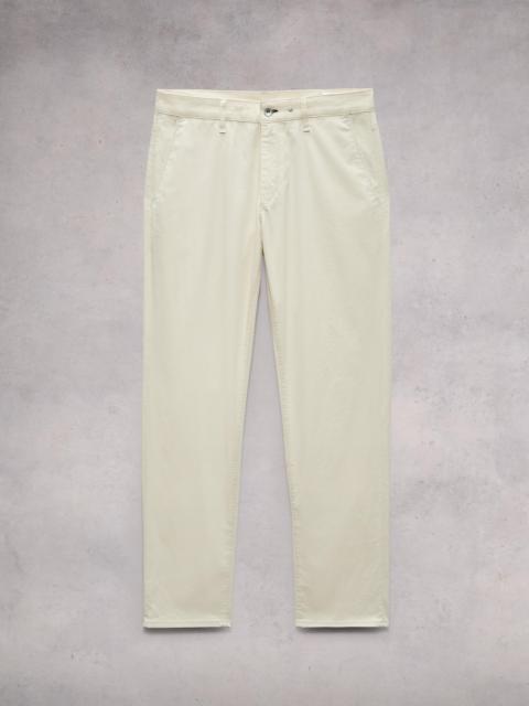 rag & bone Standard Cotton Chino
Classic Fit