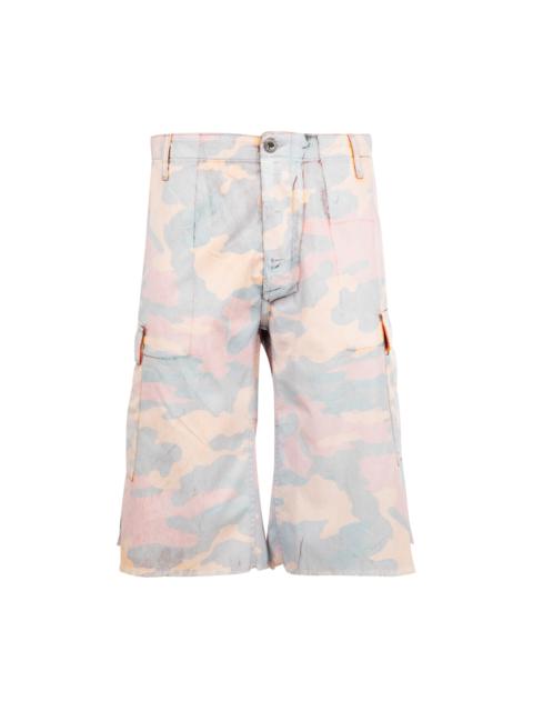 GALLERY DEPT. CAMO CUT OFF SHORT