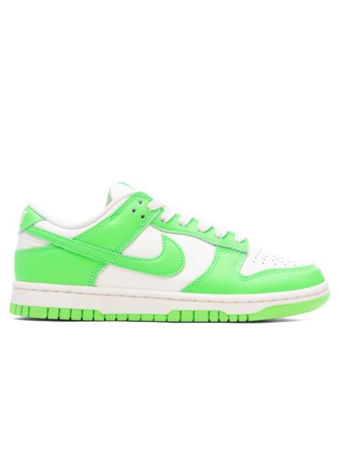 Nike WOMEN'S DUNK LOW - SAIL/GREEN STRIKE