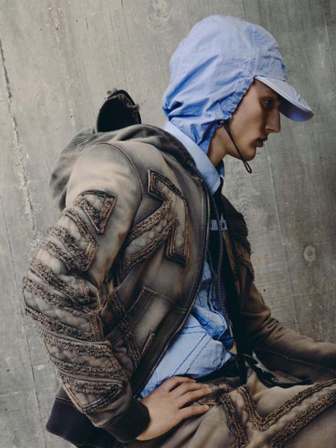 Off-White Arrow Distr Den Zip Skate Hood Jacket