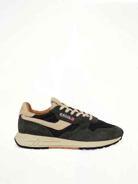 AUTRY Reelwind Low Top Sneaker in Black