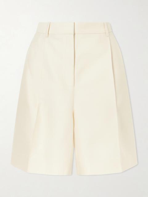 KHAITE Auggie Pleated Wool And Silk-blend Shorts