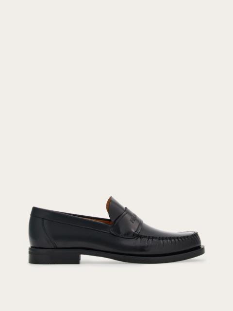 FERRAGAMO Moccasin with signature