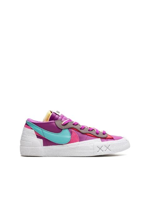 Nike x 자루 x KAWS x 블레이저 저 "Purple Dusk"스니커