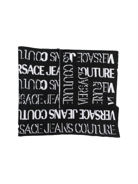 logo-print knitted scarf