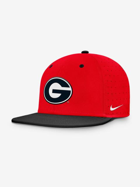 Nike Georgia Bulldogs Dugout True Men’s Nike Dri-FIT College Fitted Hat
