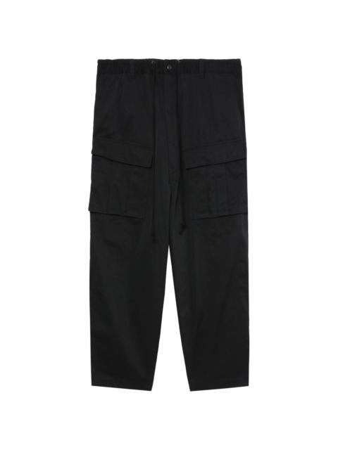drop-crotch cropped cargo trousers