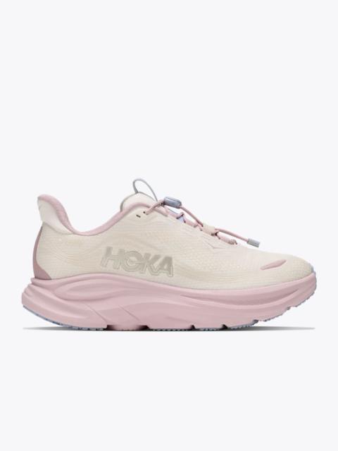 HOKA Women's Clifton 11 GTX Shoes in Alabaster/Pink Opal