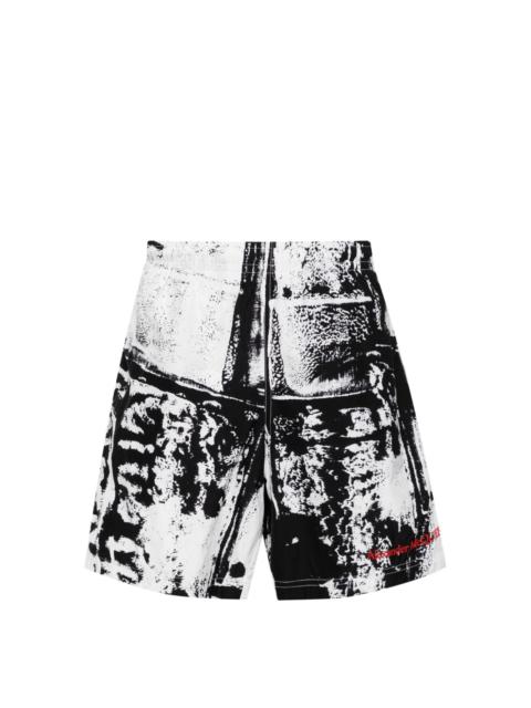 水着 Alexander Mcqueen Abstract Print Swim Shorts With Logo Alexander McQueen Abstract print swim shorts with logo