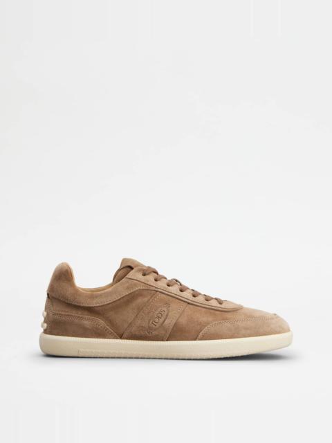 TOD'S TABS SNEAKERS IN SUEDE - BROWN