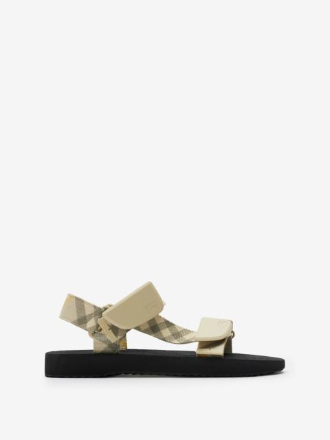 【関税込み】Burberry ブラック Trek サンダル Burberry Open Box - Burberry Black Leather Lace-Up Trek