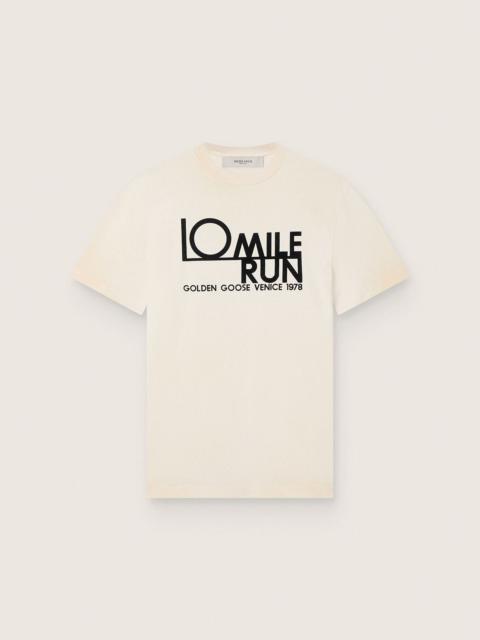 Golden Goose Men's T-shirt in white cotton with logo and print