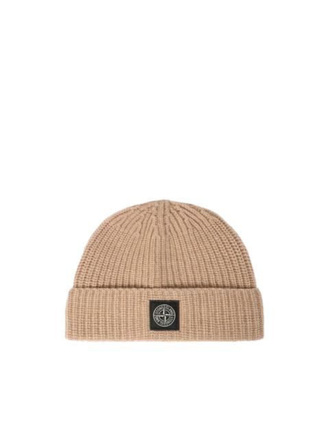 Stone Island logo-patch beanie hat