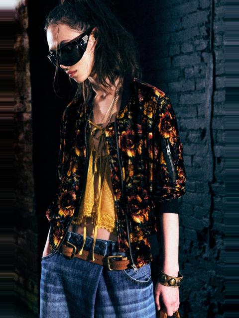 R13 SHRUNKEN FLIGHT BOMBER