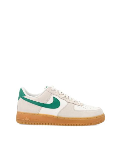 Air Force 1 '07 LV8 sneakers