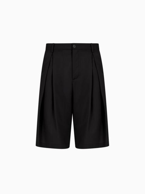 ASV super-light sustainable virgin-wool Bermuda shorts with godet pleats