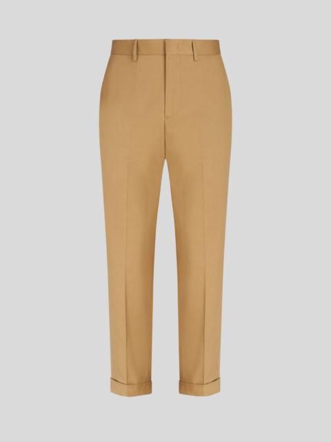 TROUSERS WITH TURN-UP