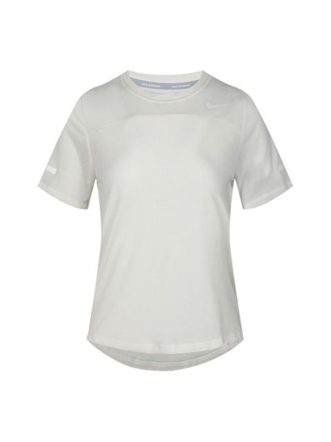 Nike (WMNS) Nike Dri-FIT Athleisure T-Shirt 'White' CJ2432-110