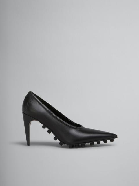 Marni BLACK NAPPA SPIKE PUMP