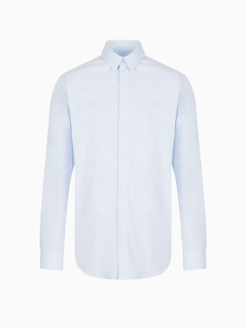 Stretch fabric shirt with collar stays