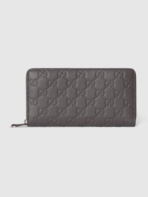 GUCCI GG Emblem zip around wallet