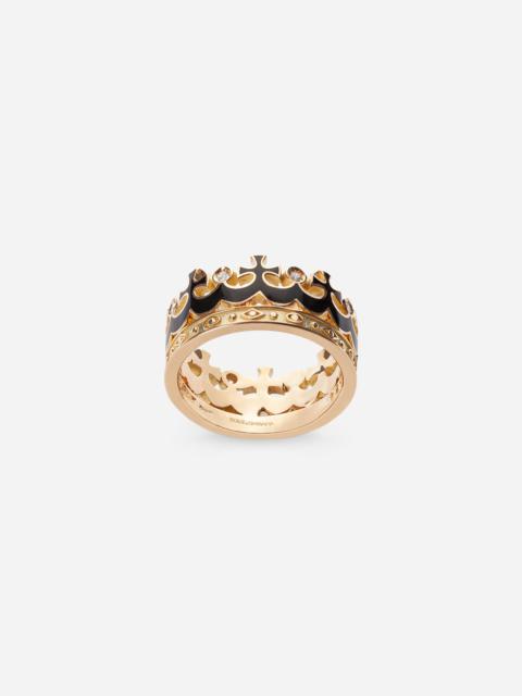 Crown yellow gold ring with black enamel crown and diamonds
