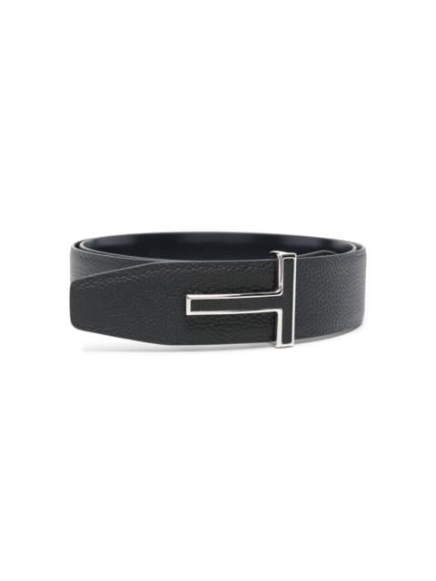 T-buckle leather belt