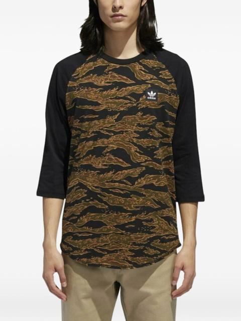 adidas camouflage-print raglan-sleeve T-shirt