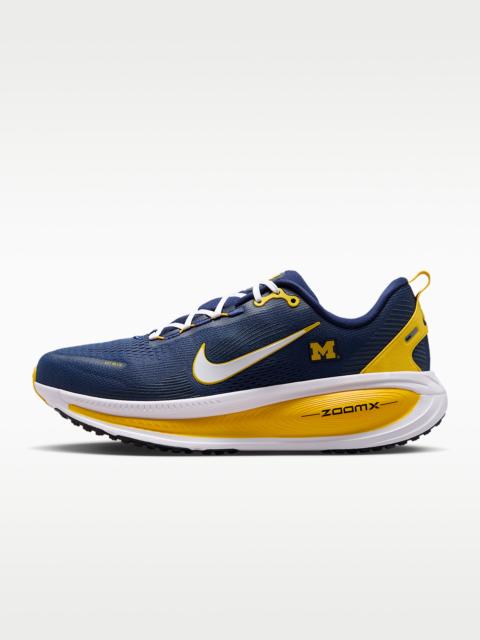 Nike Nike College Vomero 18 (Michigan) Men's Road Running Shoes