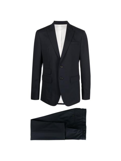 slim-fit single-breasted suit